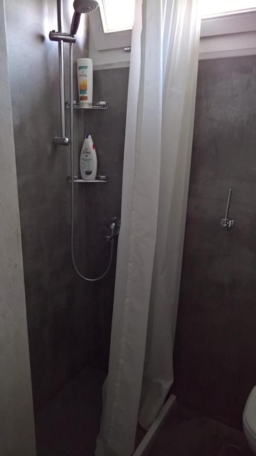 Under The Acropolis, Tiny Room, Big Terrace アテネ エクステリア 写真