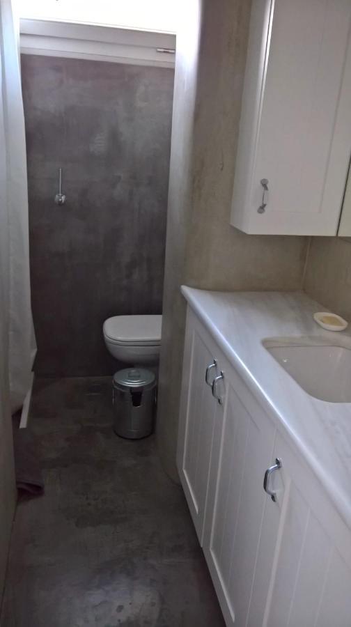 Under The Acropolis, Tiny Room, Big Terrace アテネ エクステリア 写真